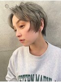 表参道/カーキアッシュ/ハイライト/前下がり/マッシュショート