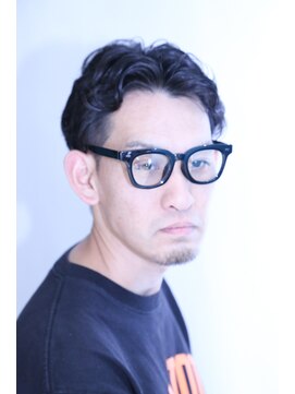 カーウォッシュバーバー(CARWASH BARBER) センターパートカルマパーマレイヤーベースアッシュブラック