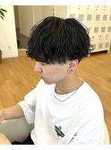 緩め 波巻きマッシュ メンズパーマ ツイストスパイラル縦落ち