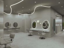 クロスオーバー(Cross Over)の雰囲気（モノトーンで、非日常空間かつ落ち着ける店内となっております。）