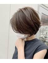 カーム(calm)&nbsp;360°綺麗なシルエット！首が長く見えるショートスタイル