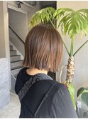 オリーブベージュ/ぱつっとボブ