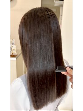ヘアメイク ルエル(Hair Make Ruelle) 縮毛矯正でつくるナチュラルストレート