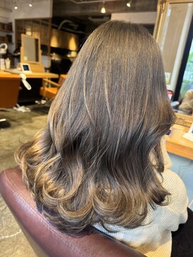 テラス 銀座(terrace) ブリーチ/ベージュ/グレージュ/ミルクティーカラー/20代/30代