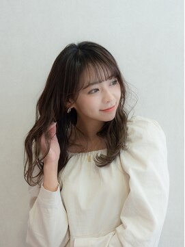 ララルーモ(LaLarOomo) 誰からも好かれるアナウンサー風ゆるフワスタイル