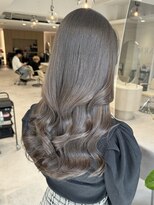 ミズチャーム(Ms.CHARM) グレージュ/韓国ヘア/レイヤー/ブリーチなし