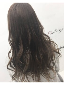 ヴィトゥレイ(Betray) Betray back ｓhot catalog