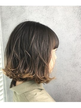 ヘアサロンM 新宿 デザインカラー/厚めバング/ローライト/スリークボブ