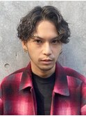 センターパートツイストスパイラルパーマソフトツーブロック