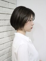 簡単スタイリング！大人綺麗なショートヘア！