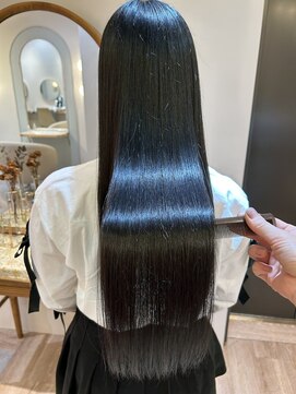 アンド ラ ブランシュ(&.La Blanche) セミディ/シアーカラー/ショートヘア/姫カット/魅力倍増カール