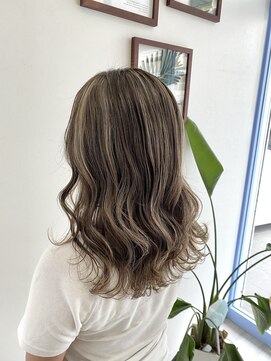 エルフ(elf) 筋感たっぷりハイライト