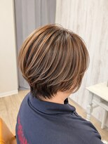 アールバディ 立野店(R Buddy) 立体感ハイライト×ふんわりショートボブ