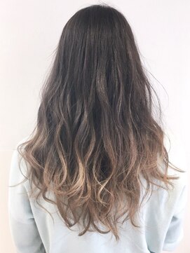 ミルト(mirto) グラデーションカラー×ダークグレージュ