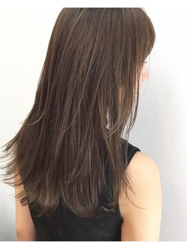 フレアジェネラス(FLEAR generous) 【ひし形シルエット×セピアグレージュ】 柳本麻守