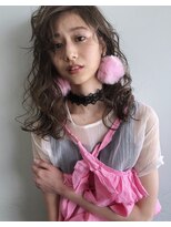 ヌーク(NUUK)&nbsp;外国人風ハイライトカラー