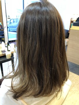 ベルポートヘア(Bellport hair) 透明感ベージュカラー☆