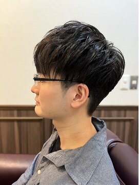 ミリオンバックス 上野(Million Bucks) ツーブロックタイトマッシュ<理容室>/京成上野/御徒町/上野]