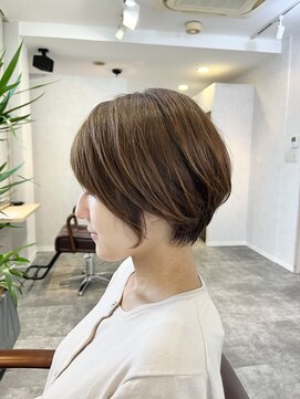 ロイ(Roi.) Roi.【ロイ】ショートボブ×ココアベージュ
