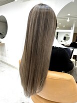 イト(ito.)&nbsp;外国人風バレイヤージュグレー_グレージュカラー