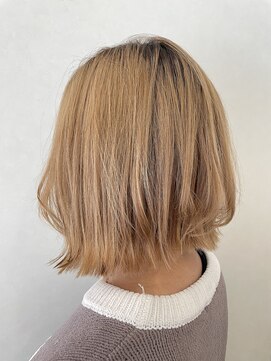 ハナ ビューティーヘアー(hana.) 切りっぱなしボブ