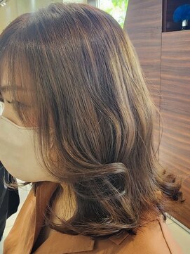 トゥルートラスト 和戸店(True Trust) 大人可愛い20代30代40代 アッシュブラウン ハイライト