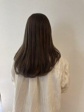 ユーフォリア 青山(Euphoria) 大人可愛いナチュラルフォギーベージュ