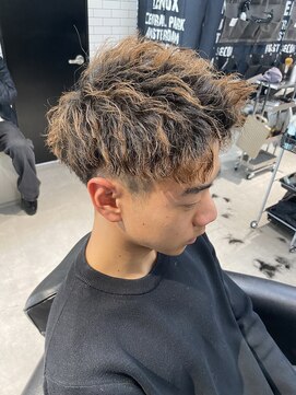 リレーションメンズヘアー(RELATION MEN'S HAIR) 七三スタイルスキンフェードツーブロックスペインカールフェード