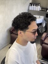 グルーマーズトウキョウ(GROOMER/S TOKYO)&nbsp;ブルーブラックフェザーパーマスパイキーショートサーフカール