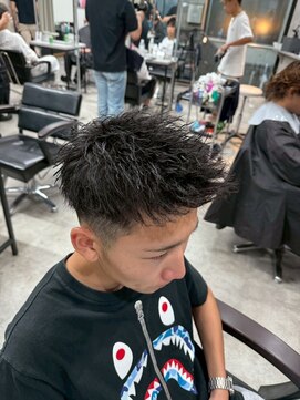 イーラ(era) ツイストジェットパーマ/メンズ/刈り上げ/眉毛/ツイスト