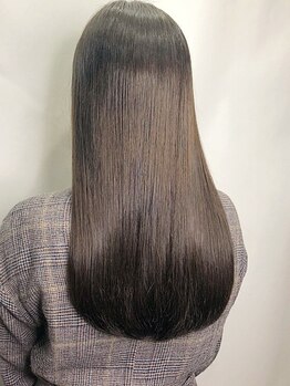 溢れる艶と柔らか質感で《見惚れる髪》に!インフルエンサーもオーダー★1.5Hで時短×嬉しい価格の髪質改善