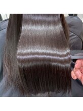 【Q&A】自分史上最高の美髪に出会いたい！こちらではどのような髪質改善が体験できますか？