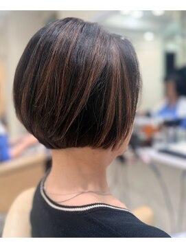 ミューズ(muze) 似合わせカット+白髪ぼかしハイライト
