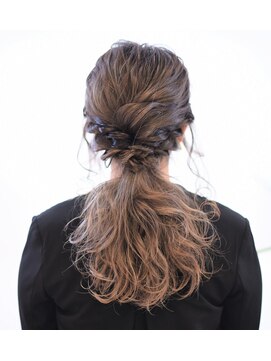 ヘアーアンドメイク シャンプー(hair&make shampoo) ダウンスタイル