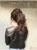 ポニーテールでハイスタイル