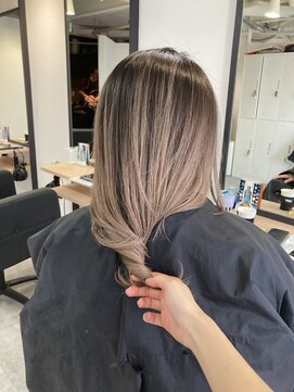 ラフ 難波店(LAFF) #黒髪#ボブルフ#ネビージュ#小顔#ワンレン