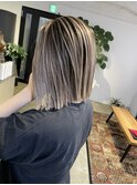 切りっぱなしと相性◎white beige balayages