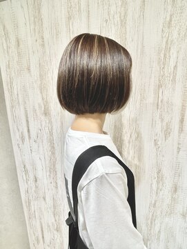 ゼルレーヴ(ZELE reve) 耳掛け丸みボブ★