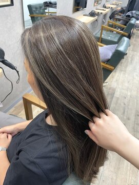 リベストバイジェービー 稲毛(li best. byjb) グレーベージュ/レイヤーロング/アッシュカラー【稲毛/稲毛駅】