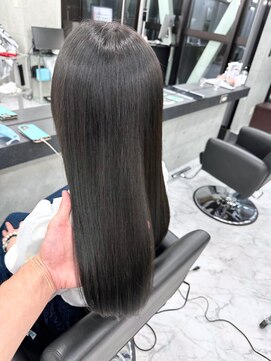 エンディアリング 東銀座(Endearing) 黒髪/グレーベージュ/レイヤーロング/前髪パーマ/銀座/東銀座