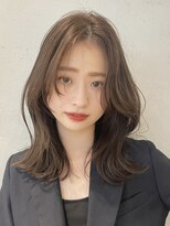 ノイ(noi)&nbsp;顔周りレイヤーカットグレージュカラーくびれボブベージュカラー