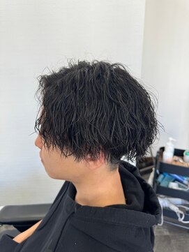 エイト(AITE) ダークアッシュ/アッシュブラック/カルマパーマ/ベリーショート