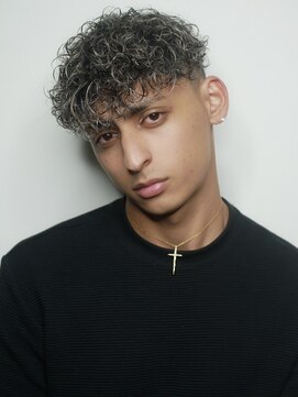 イーラ(era) ホワイトメッシュスパイラルパーマスペインカール