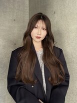 ヨーク(YOKE)&nbsp;ロングレイヤーマロンベージュ顔周りカット韓国風巻き