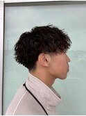 ラフだけどキマる、大人のニュアンスパーマ/フェード/刈り上げ