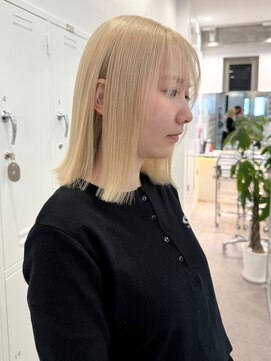 サンクプロジェクト(cinq PROJECT) ダメージレスなブリーチカラーで作るブロンドカラー