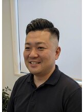 カットアンドシェーブ 髪心地 7：3スキンフェード