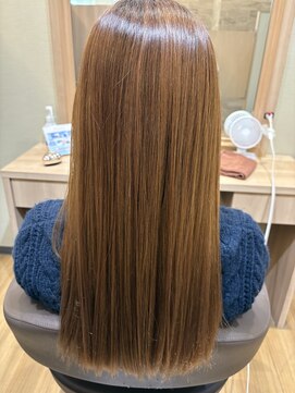 ディアローグ 戸塚 east(DEAR-LOGUE) ツヤさらロング