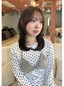 リコバイアフロート(riko by afloat) ミディアムレイヤー/レイヤーカット/オリーブベージュ