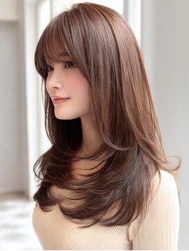 ダル 渋谷/表参道(DAL.) ハッシュカットバタフライカットダークブラウンカーテンバング